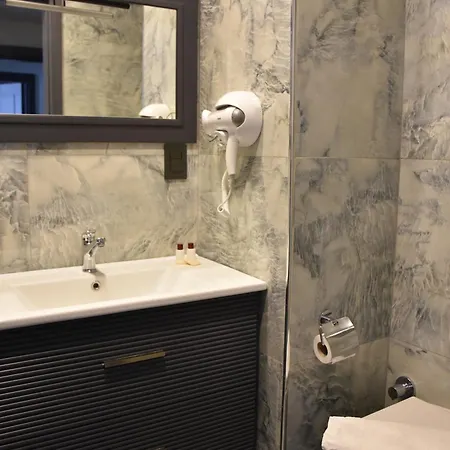 Hotel Shishly Palace 3*