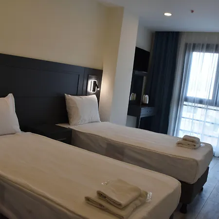 Hotel Shishly Palace