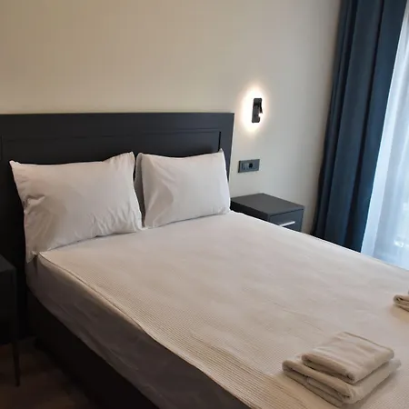 Shishly Palace Hotel