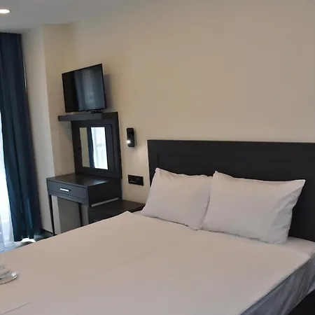Hotell Shishly Palace 3*