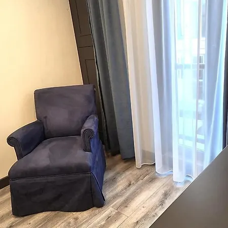 Отель Shishly Palace 3*